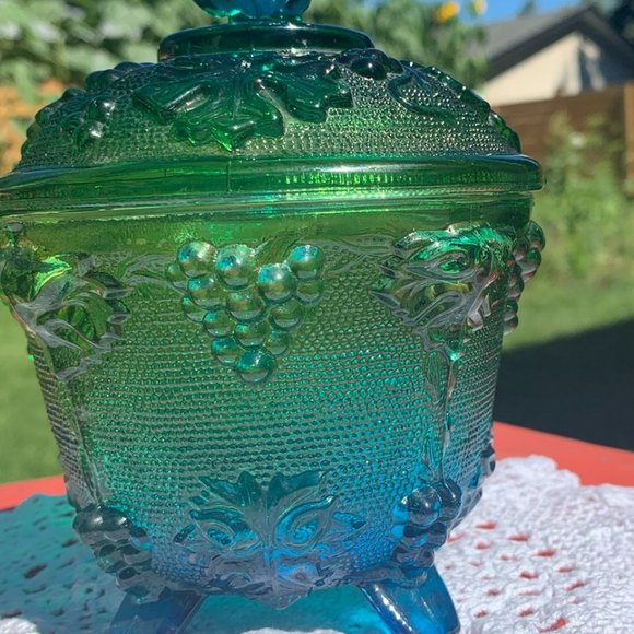 Vintage 1950's footed candy dish with lid - Picture 2 of 5